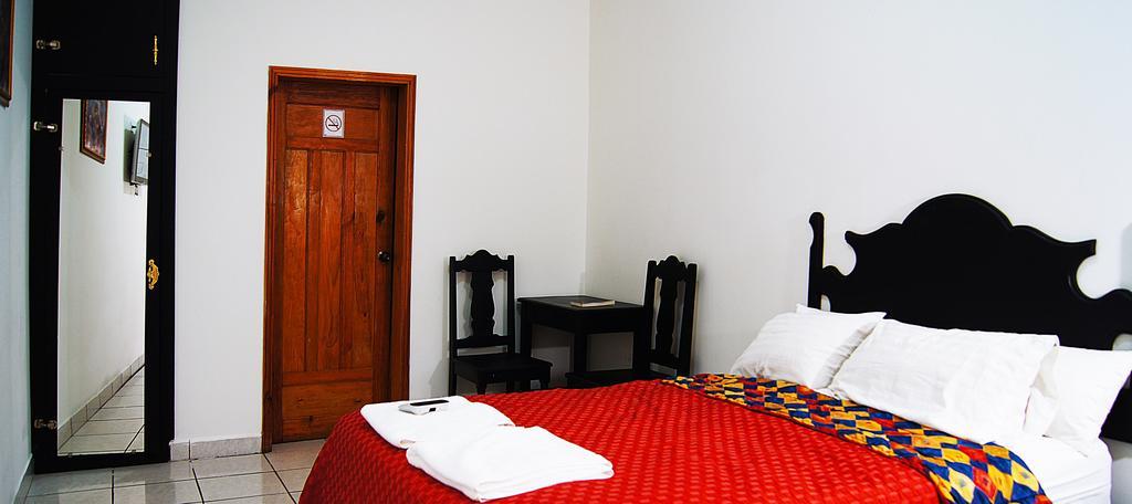 Uw Oasis Hotel La Ceiba Bilik gambar